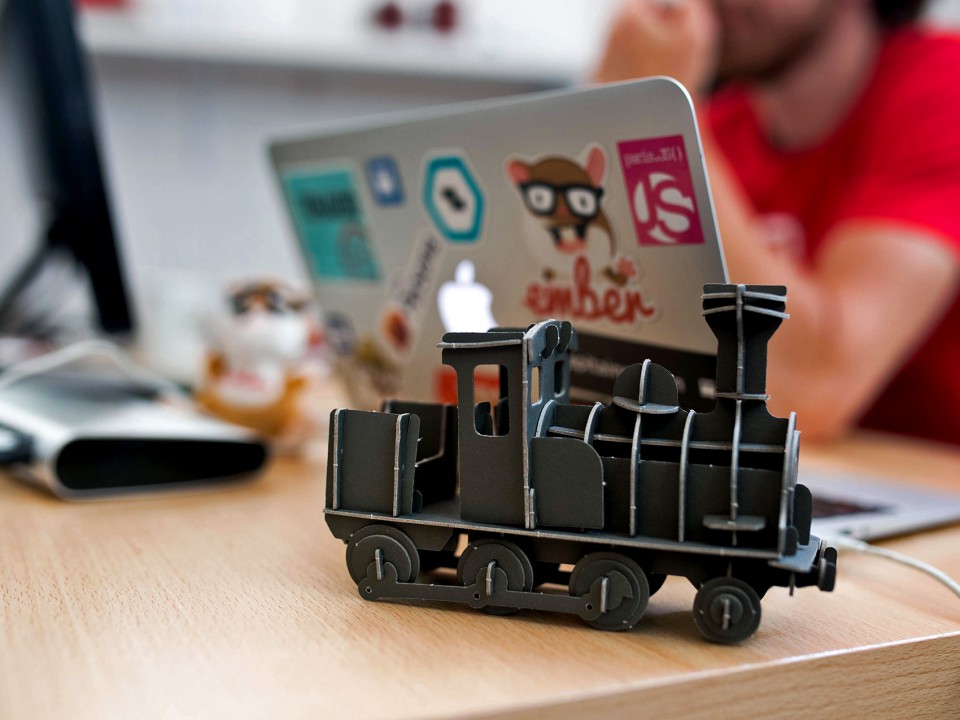 ct-office-train-toy